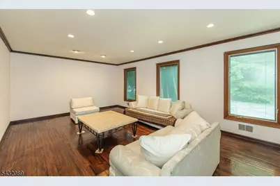 104 Shrewsbury Dr, Livingston, NJ 07039 - Photo 7