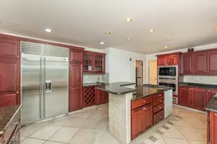 104 Shrewsbury Dr, Livingston, NJ 07039 - Photo 15