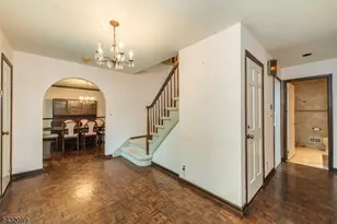 104 Shrewsbury Dr, Livingston, NJ 07039 - Photo 5