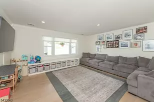 14 Queens Rd, Rockaway Township, NJ 07866 - Photo 13