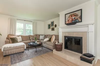 14 Queens Rd, Rockaway Township, NJ 07866 - Photo 5