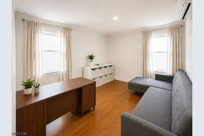 80 Astoria Pl, Union Township, NJ 07088 - Photo 7