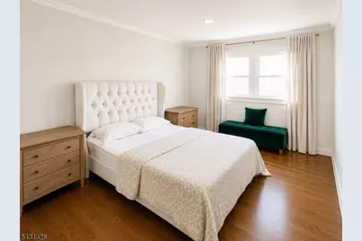 80 Astoria Pl, Union Township, NJ 07088 - Photo 5