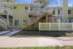 13 Encampment Dr, Bedminster Township, NJ 07921 - Photo 25