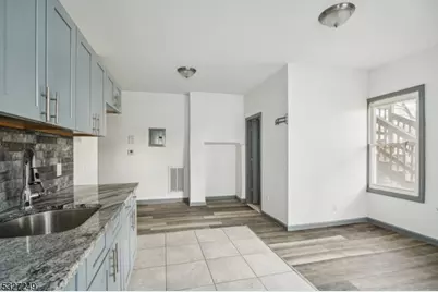143 Valley Rd Unit #1R, Montclair, NJ 07042 - Photo 3