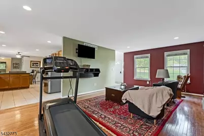 4 Pembrook Ct, Liberty Township, NJ 07838 - Photo 9