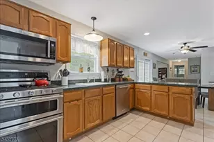 4 Pembrook Ct, Liberty Township, NJ 07838 - Photo 13