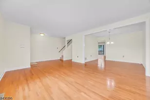 39 Balsam Ct, Hillsborough Township, NJ 08844 - Photo 7