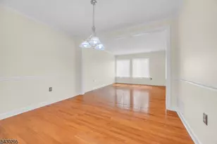 39 Balsam Ct, Hillsborough Township, NJ 08844 - Photo 11