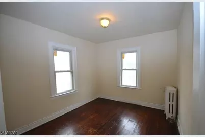 30 Goodwin Ave, Newark, NJ 07112 - Photo 7