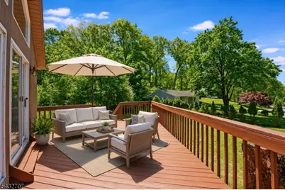 17 Hickory Dr, Oakland, NJ 07436 - Photo 27