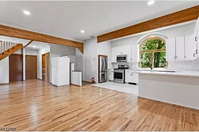 17 Hickory Dr, Oakland, NJ 07436 - Photo 7