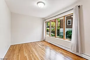 17 Hickory Dr, Oakland, NJ 07436 - Photo 17