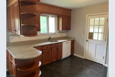 617 Foothill Rd, Bridgewater, NJ 08807 - Photo 7