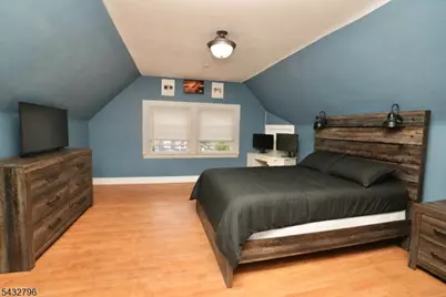 566 Highland Ave, Newark, NJ 07104 - Photo 23