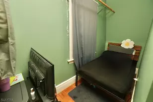 566 Highland Ave, Newark, NJ 07104 - Photo 27