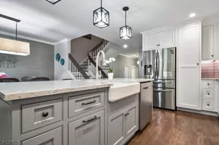 234 Norwich Ct, Madison, NJ 07940 - Photo 3