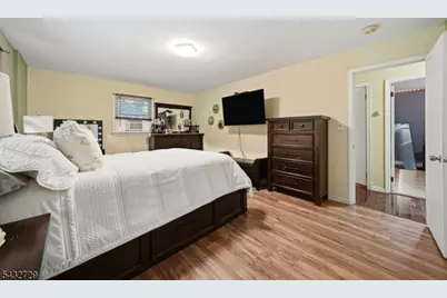 22 Federal Hill Rd, Pompton Lakes, NJ 07442 - Photo 17