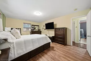 22 Federal Hill Rd, Pompton Lakes, NJ 07442 - Photo 17