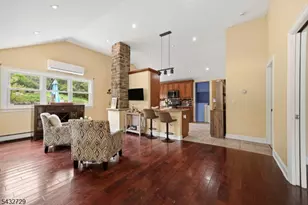 22 Federal Hill Rd, Pompton Lakes, NJ 07442 - Photo 9