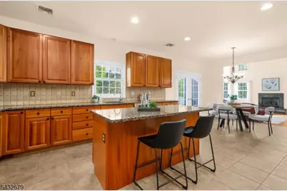 578 Route 614, Union Township, NJ 08802 - Photo 19