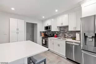 240 Arrowood Way Ondo, Bernards Township, NJ 07920 - Photo 9