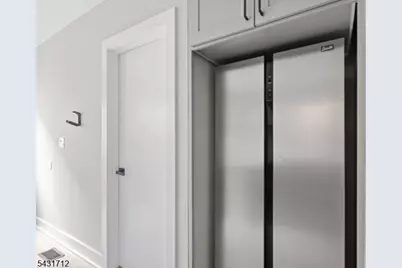 654 S 12th St, Newark, NJ 07103 - Photo 17