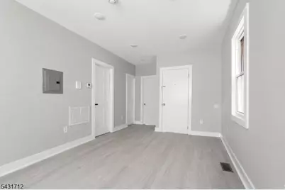 654 S 12th St, Newark, NJ 07103 - Photo 19