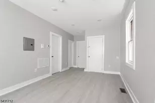 654 S 12th St, Newark, NJ 07103 - Photo 19