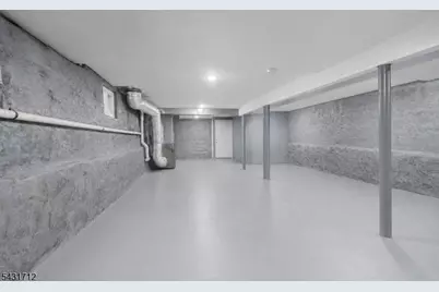 654 S 12th St, Newark, NJ 07103 - Photo 21