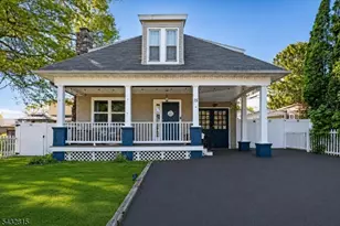 15 Center St, Mount Olive, NJ 07828 - Photo 1