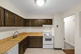 806 Eves Dr, Hillsborough Township, NJ 08844 - Photo 11