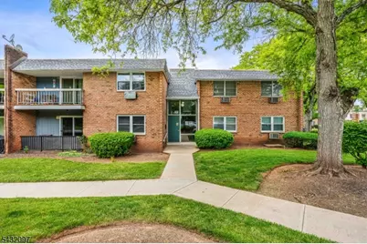 806 Eves Dr #3G, Hillsborough Township, NJ 08844 - Photo 3