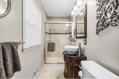 4 Gregmar Ct, Florham Park, NJ 07932 - Photo 27