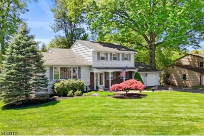 4 Gregmar Ct, Florham Park, NJ 07932 - Photo 3