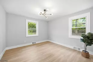 1 Lorelei Rd, West Orange Township, NJ 07052 - Photo 15