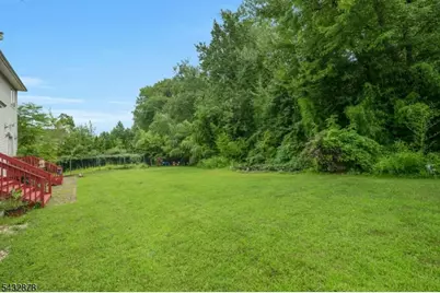 6 Hyer Farm Rd, Roseland, NJ 07068 - Photo 23