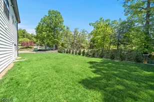 24 Richard Scott Ct, Haledon, NJ 07508 - Photo 35