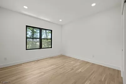 24 Richard Scott Ct, Haledon, NJ 07508 - Photo 25