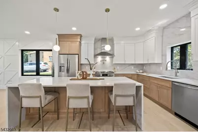 24 Richard Scott Ct, Haledon, NJ 07508 - Photo 11