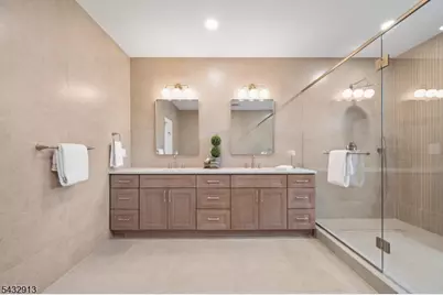24 Richard Scott Ct, Haledon, NJ 07508 - Photo 23