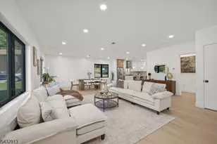 24 Richard Scott Ct, Haledon, NJ 07508 - Photo 3