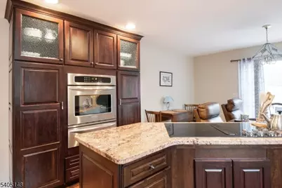 28 Old Fourth Dr, Jefferson Township, NJ 07438 - Photo 3