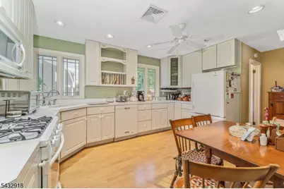 2051 Audubon Ave, South Plainfield, NJ 07080 - Photo 15
