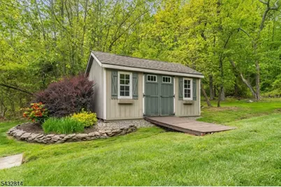 4 Drake Ct, Holland Township, NJ 08848 - Photo 3