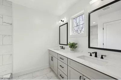 133 Forest St #1, Montclair, NJ 07042 - Photo 13