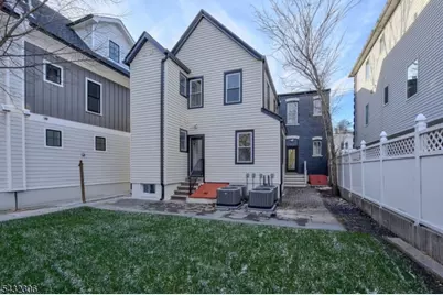 135 Forest St #2F, Montclair, NJ 07042 - Photo 15