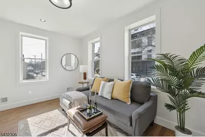 135 Forest St #2F, Montclair, NJ 07042 - Photo 5