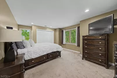 10 S Parkway, Jefferson Township, NJ 07885 - Photo 21