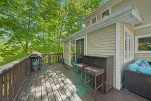 10 South Pkwy, Jefferson Township, NJ 07885 - Photo 41